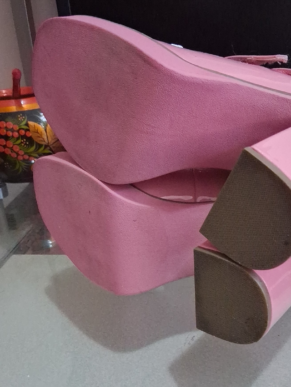 Shoes - Picture 5 of 6